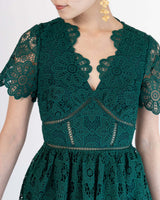 Self - Portrait（セルフ・ポートレート）のロングドレス結婚式やパーティーにぴったりのレンタルアイテム。