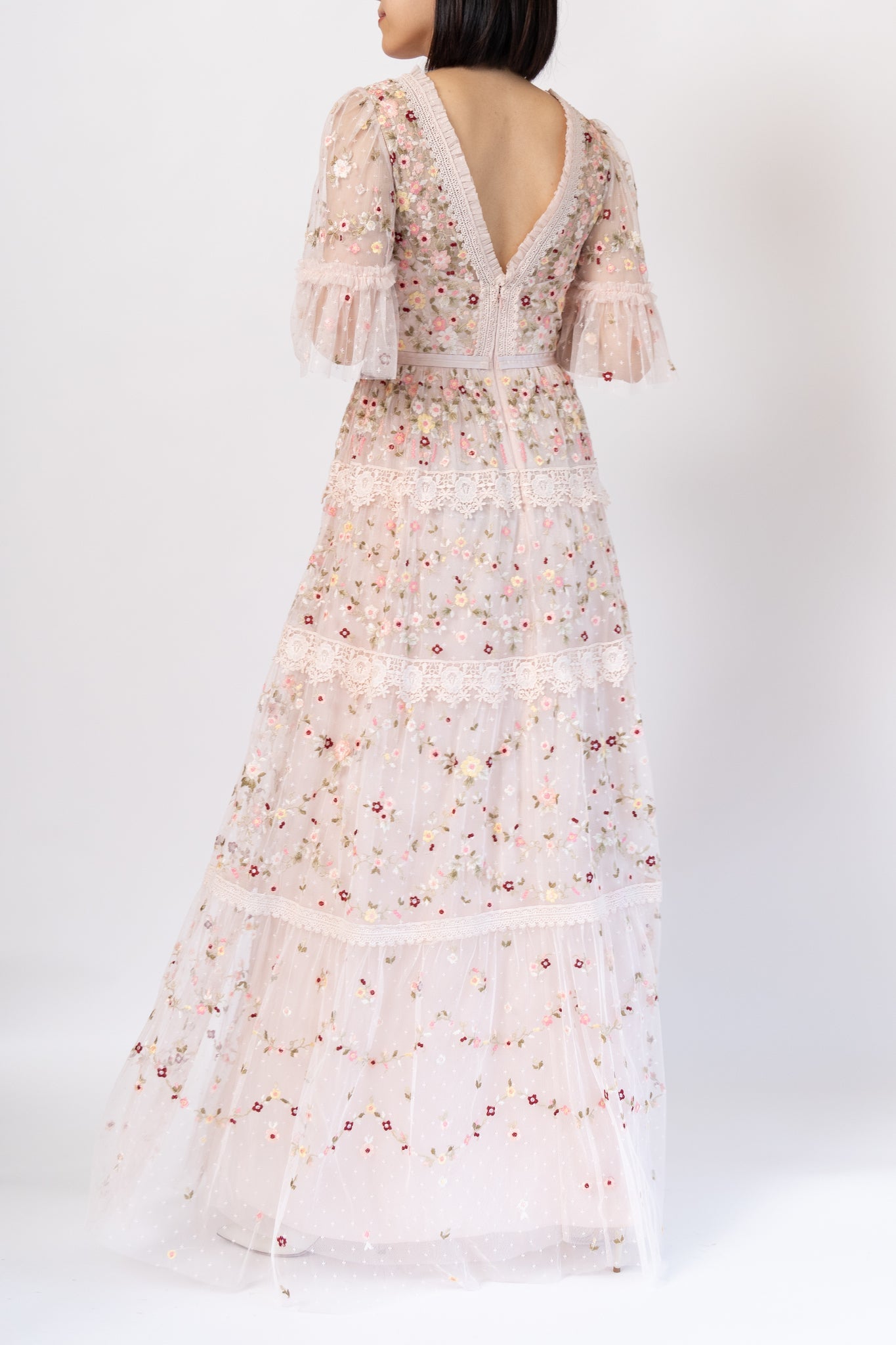草花刺繍 レーストリム チュールティアードドレス